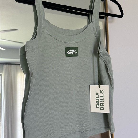 Daily Drills Logo Everyday Tank in Harbor M/L - Picture 1 of 5